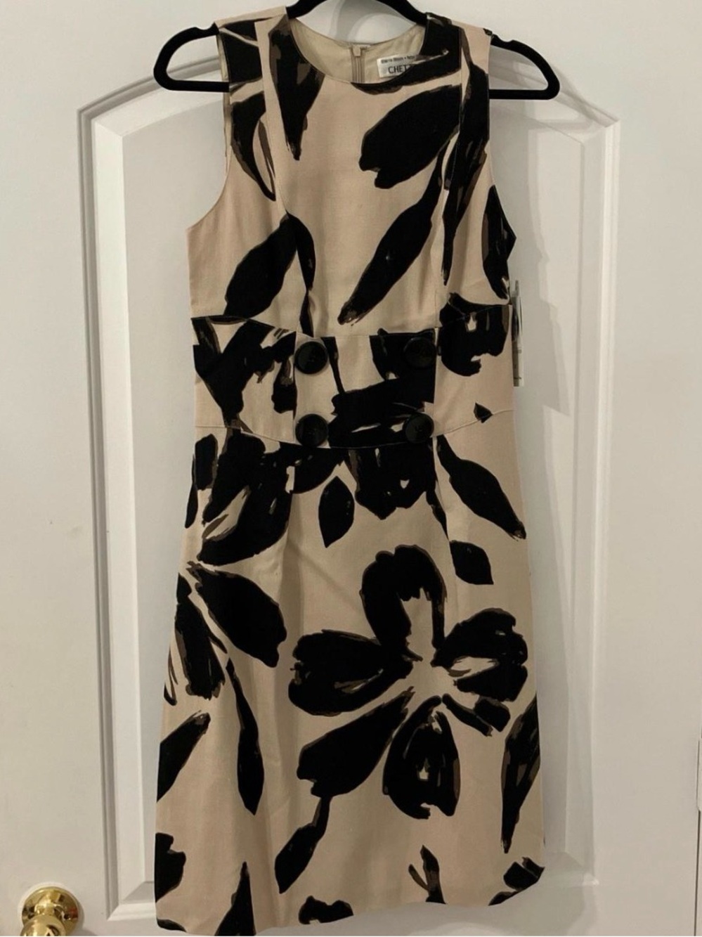The cutest buttons! Structured Dress with statement buttons & Black Floral Print